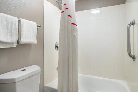 Red Roof Inn Virginia Beach - 46