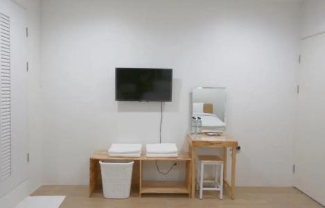 Interest Poshtel - 1