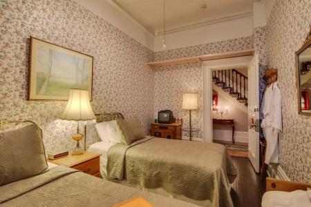 Stone Maiden Inn - 26