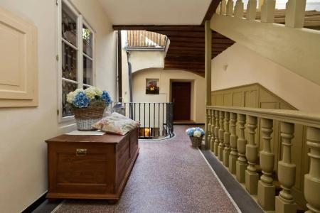 At the Black Star -Charming Romantic Suites and Apartments - 10