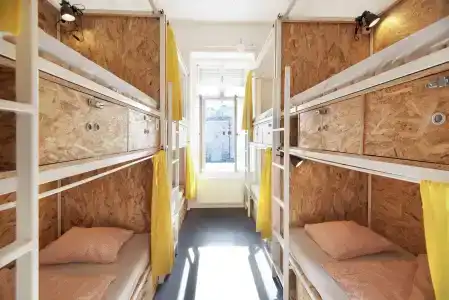 Avenue Hostel - 4