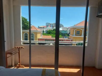 OYO 109 Ozone Prime Pattaya - 7