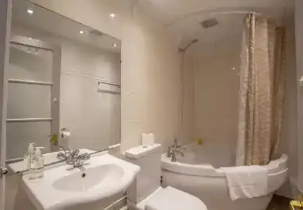 Brunswick Square & Spa - 64