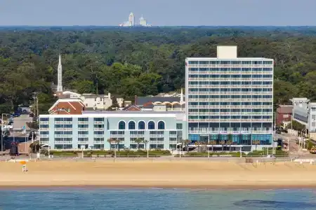 Sheraton Oceanfront - 37