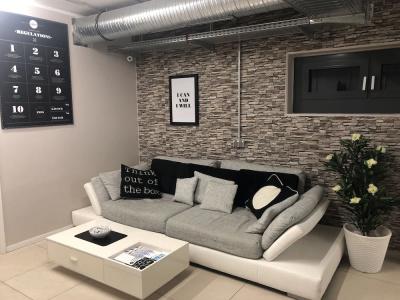 The Spot - Serviced - 11