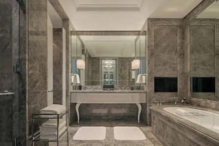 The St. Regis - 112