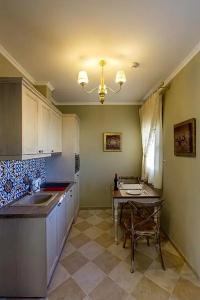 Ionia Suites - 111