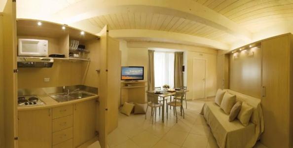 Continental & Residence - 61