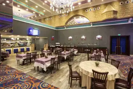 Merit Grand Mosta Spa & Casino - 2