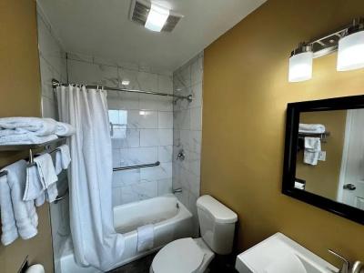 Carmel Wayfarer Inn - 36
