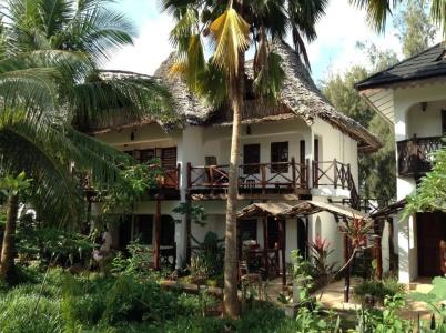 Langi Langi Beach Bungalows - 35