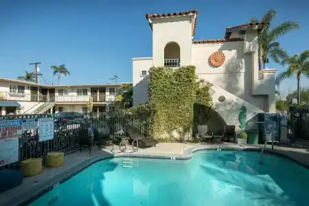 Crown City Inn Coronado - 10