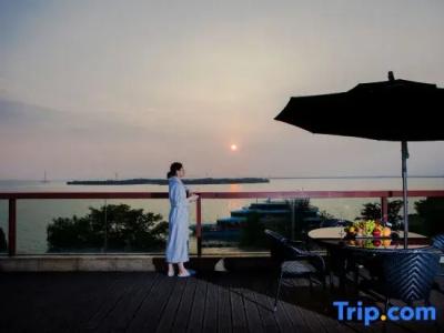 East Tai Lake Grand - 56