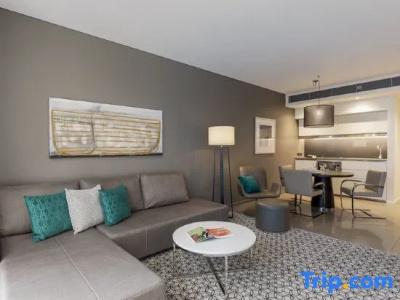 Fraser Suites - 129