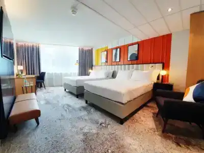 voco Dusseldorf Seestern, an IHG - 1