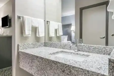 Americas Best Value Inn - - 29
