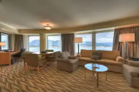 Pan Pacific - 76