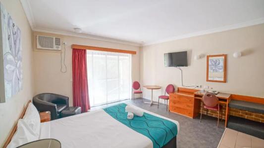 Country 2 Coast Motor Inn - 42