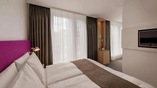 Holiday Inn Frankfurt - Alte Oper, An Ihg - 59