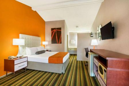 Howard Johnson by Wyndham Phoenix Airport/Downtown Area - 24