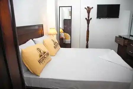 Regency inn - 5