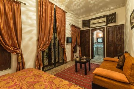 Riad Nasreen - 31