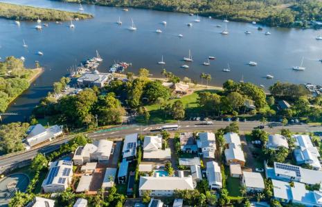 Noosa River Palms - 9