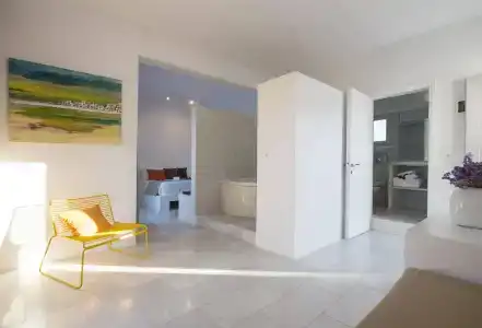Kanale's Rooms & Suites - 3