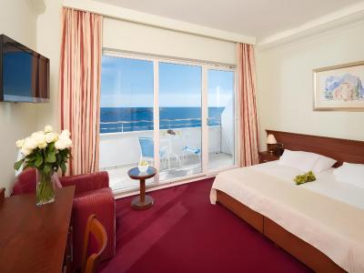 Royal Ariston - 32