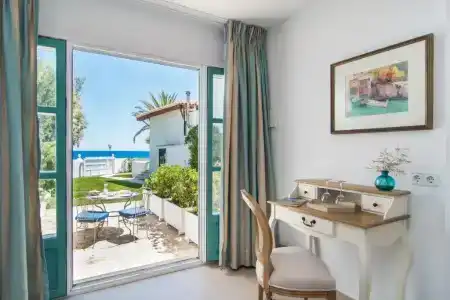 The Sea Club - 73