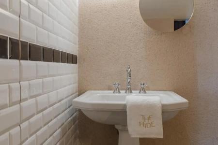 The Hide - 27