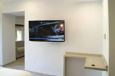 Riviera Luxury Suites - 45
