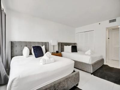 The Alexander All Suites - 136