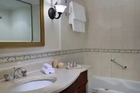 Renaissance Sharm El Sheikh Golden View Beach Resort - 8