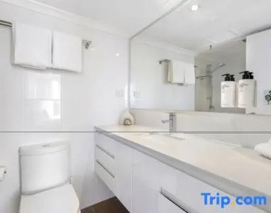 Ultiqa Beach Haven On Broadbeach - 210