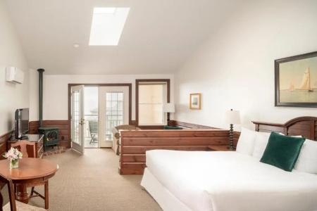 Spruce Point Inn and Spa - 51