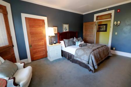 Inn at 835 Boutique - 101