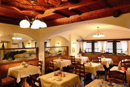 SchlossHouse Zermatt Wellbeing Rooms & Suites - 28