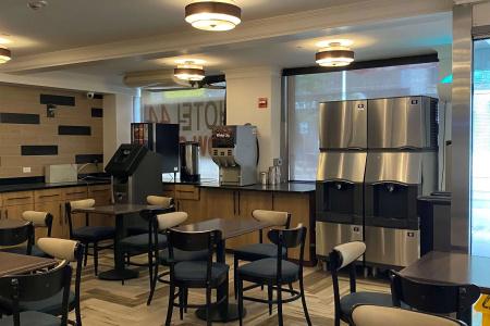 Ramada by Wyndham New York Times Square West - 14