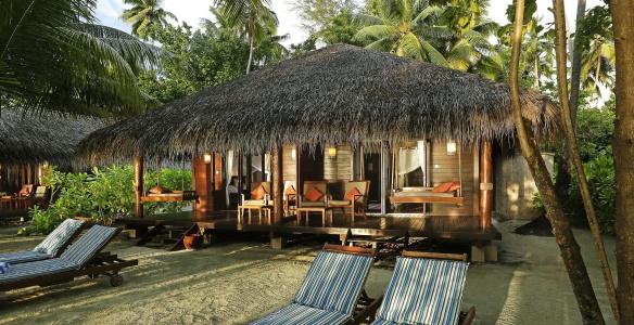 Medhufushi Island Resort - 17