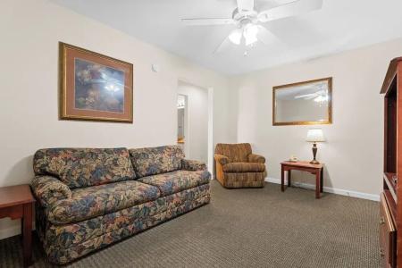 Grand Crowne by Capital Vacations - 34