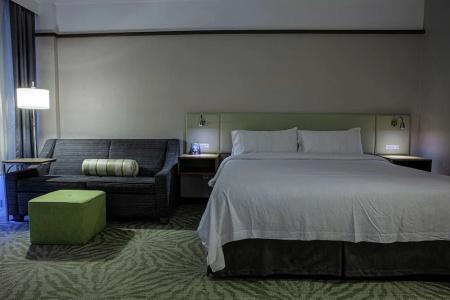 Hilton Garden Inn Montreal Airport - 63