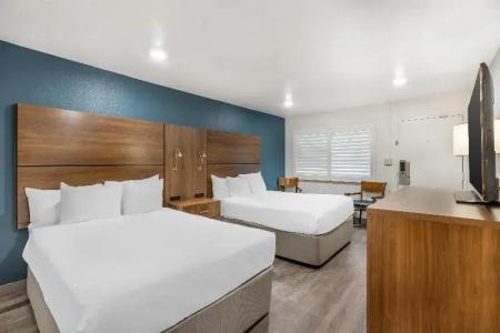 Best Western Plus Clocktower Inn - 142