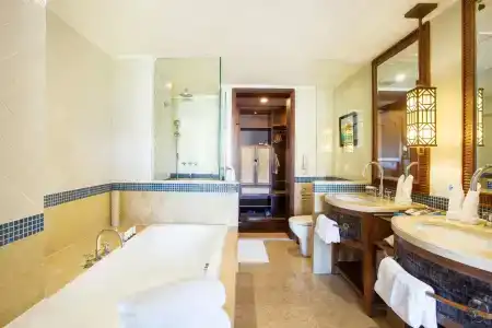 Horizon Resort & Spa Yalong Bay - 8
