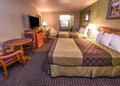 Chariot Inn - 2