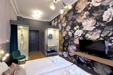 1552 Boutique - 33