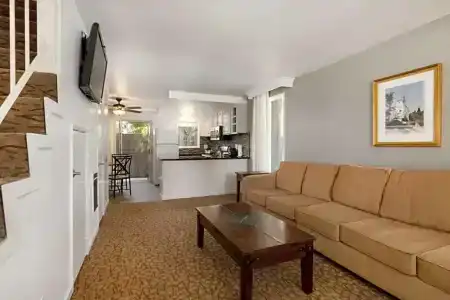 Best Western Plus - 203