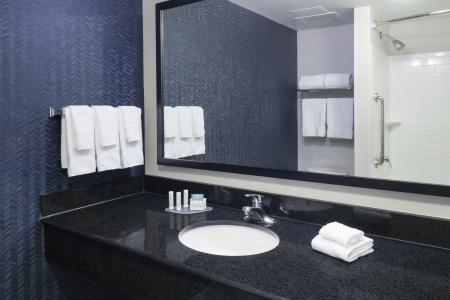 Fairfield Inn & Suites Kansas City - 30