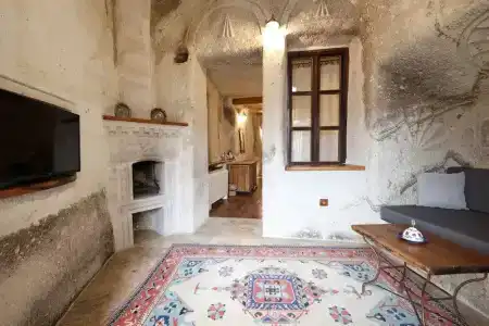 Sarnich Cave Suites - 67