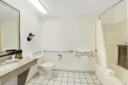 Surestay Plus By Best Western San Antonio North 281 n - 26